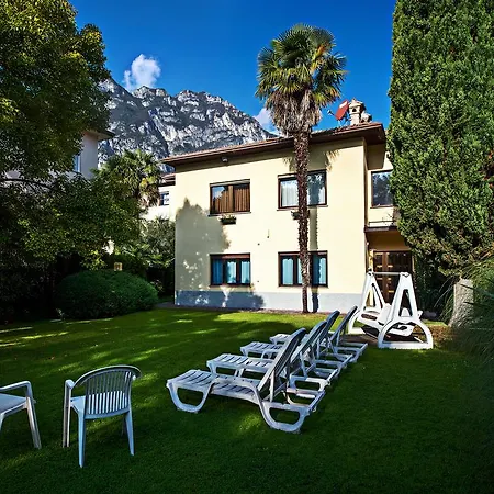 Appart hôtel Spiaggia Residence Riva del Garda